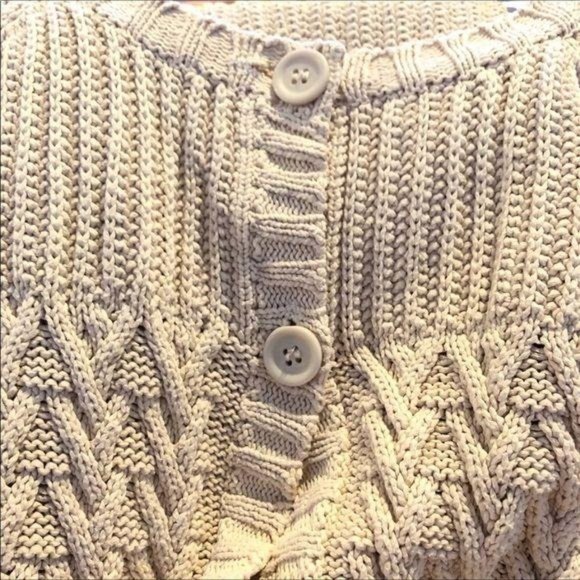 Studio M button down Sweater. Cream colored, medium - Picture 5 of 6